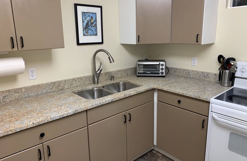 Lower Rattlesnake Apartamento | Aislada pero cerca de todo. Marco calma Parque. Pie o en bicicleta al centro.