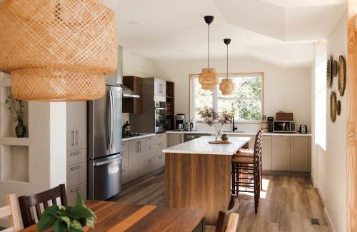 Tyendinaga Casa | Readwood Hangout