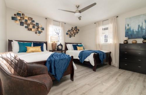 Graham Apartamento | Rear deck w/Soaking tub + Wi-Fi & Parking