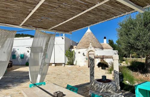 Fasano Villa | RebeaTrulliHome with Pool Fasano