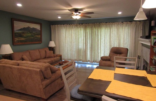 Pinehurst Condominio | Reconfigured 2 bedroom, 2 bath condo, walking distance Pinehurst Resort.