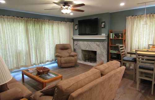 Pinehurst Condominio | Reconfigured 2 bedroom, 2 bath condo, walking distance Pinehurst Resort.