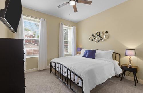 Downtown St. Louis Casa | Red Brick Hideaway | JZ Vacation Rentals