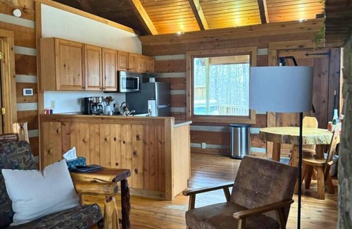 Nashville Cabina | Red Cedar Log Cabin in Nashville