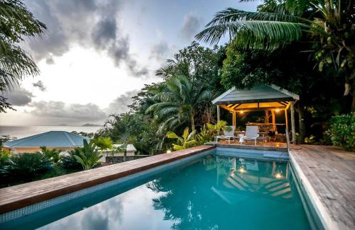 Mahe Island Apartamento | Red Coconut Self-Catering