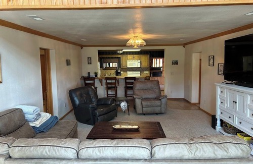 Marion Casa | Red Haven Retreat - County Lake & Park