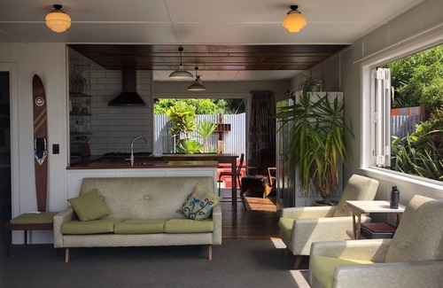 Hapuku Casa | Casa Roja, Mangamaunu