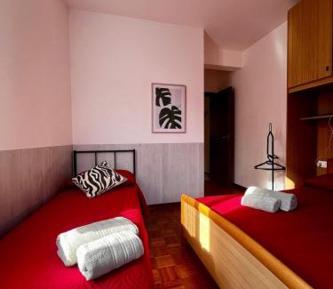 Udine Apartamento | Red Oasis In Center Of Udine