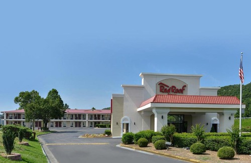 Dalton Hotel | Red Roof Inn Dalton