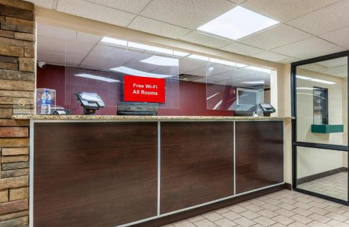 Cape Fear Hotel | Red Roof Inn Fayetteville I-95