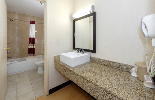 Highlands Hotel | Red Roof Inn Jacksonville - Cruise Port