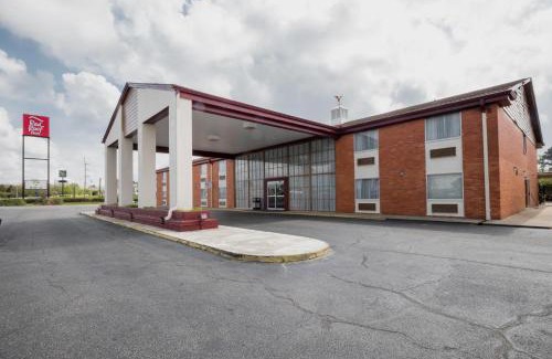 Meridian Hotel | Red Roof Inn Meridian