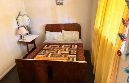 Narrandera Casa | Red Steps - 4 bedroom home