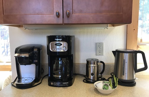 Arnold Casa | Cabaña vikinga roja en Arnold