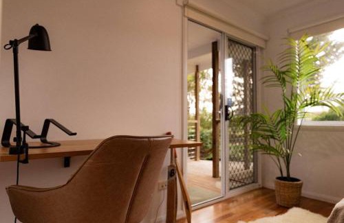 Bicheno Casa | Redbill Surf Shack - SO Close to Redbill Beach!