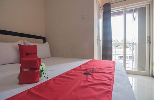 Balikpapan Hotel | RedDoorz near E Walk Mall Balikpapan