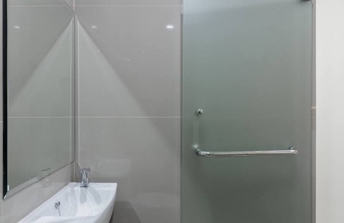 Pekanbaru Casa | RedDoorz near Mall SKA Pekanbaru