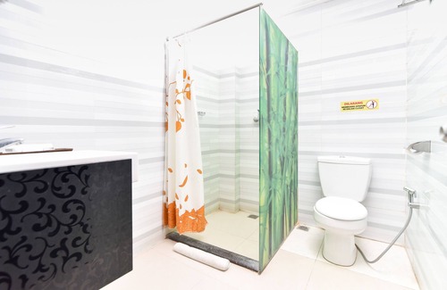 Pemogan Hotel | RedDoorz Plus near Mall Bali Galeria 2