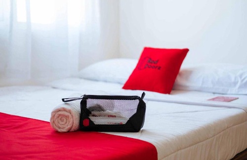 Ambarita Hotel | RedDoorz Plus @ Vantas Hotel Parbaba