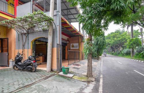 Malang Casa | RedDoorz Syariah @ Danau Kerinci Sawojajar