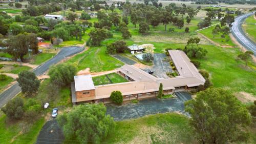 Mathoura Hotel | Redgum Motel