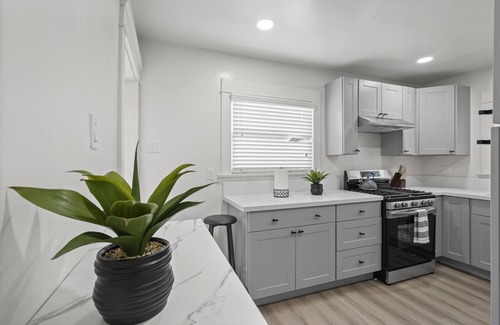 Eastside Casa | Redondo Retreat, 1 Mile to the Beach, Games, Remodeled 3BD Home, Fire Pit, Patio