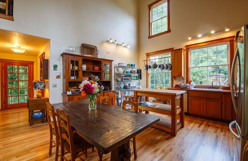 Trinidad Casa | Redwood Coastal Cottage Retreat~Fleurhaven Chalet