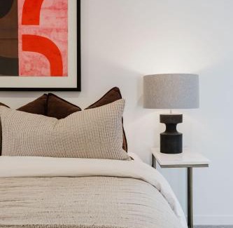 Bright Apartamento | Reed Townhouse - Art House Townhouses