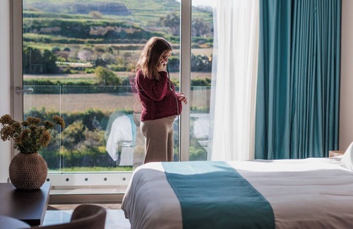 Marsalforn Hotel | Reef Hotel & Spa