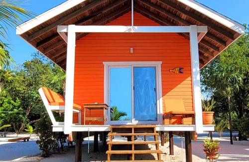 Roatan Cabaña | Reefside Retreat Orange Casita