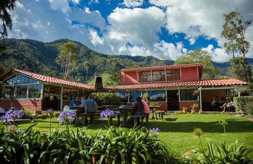 Salento Alquiler De RV | Refugios Nidos del Condor -Cocora-
