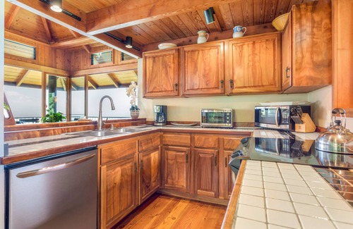 Honaunau-Napoopoo Casa | ¡Relájate y disfruta! ¡Alojamiento de cinco estrellas a precios asequibles!