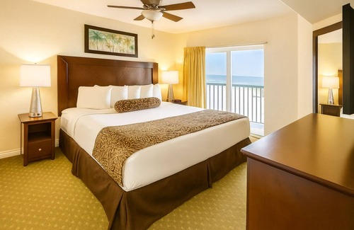 Treasure Island Hotel | Relax and Recharge! 2 Serene Units, Free Parking, Beach Access, Onsite Pool