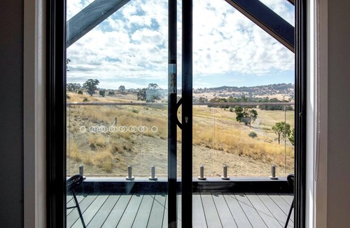 Ravenswood Casa | Relax and rejuvenate around beautiful countryside and meet our friendly alpacas