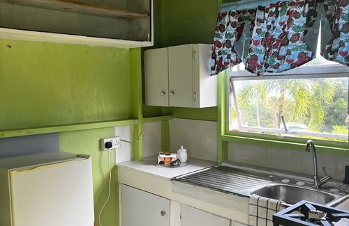 Belmont Cabaña | Relax at Debbie’s Herbal Tea Cottage: Ocean Views, Farm-to-Table & Nature Trails