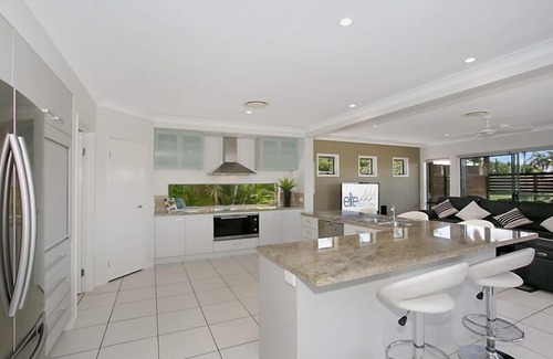 Broadbeach Waters Casa | VIVIENDAS DE VACACIONES ELITE - ESCAPE A LA COSTA