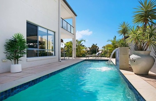 Broadbeach Waters Casa | VIVIENDAS DE VACACIONES ELITE - ESCAPE A LA COSTA