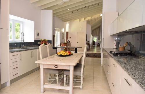 Arawak Hill Villa | Impresionante Lujo Waterfront Villa En Granada