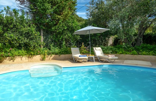 Dafnata Villa | Relax near Corfu’s finest beaches in this charming villa for up to 4 guests