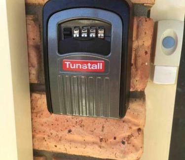 Devonport Casa | RELAX on Ronald Street