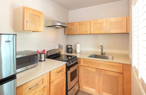 Long Key Hotel | Relax & Rejuvenate - Perfect Island Retreat w/Kitchen, Pool & Beach access