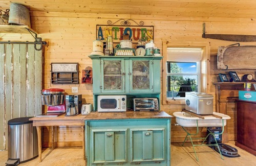 Jefferson Casa | Relájese y descanse en una pacífica y serena granja de arándanos.