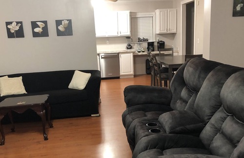 Maryville Casa | Relax while listening to a Natural Waterfall from your Private Park!