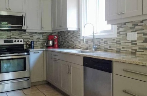 Port Dover Casa | Relaxing Birdsong Bungalow