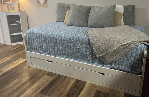 Chester Apartamento | Relaxing Farmhouse: Basement Apartment. 8 minutes from 95!