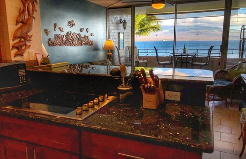 Maalaea Condominio | Relaxing Ocean Front Views on Maui! Island Sands Condominium
