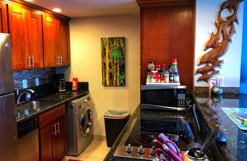 Maalaea Condominio | Relaxing Ocean Front Views on Maui! Island Sands Condominium
