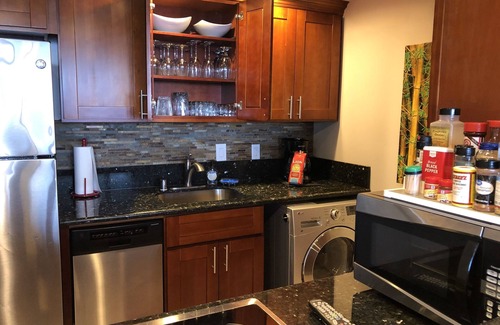Maalaea Condominio | Relaxing Ocean Front Views on Maui! Island Sands Condominium