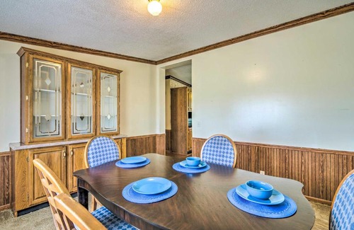 McCondy Casa | Relaxing Prairie Home, 29 Mi to Starkville!