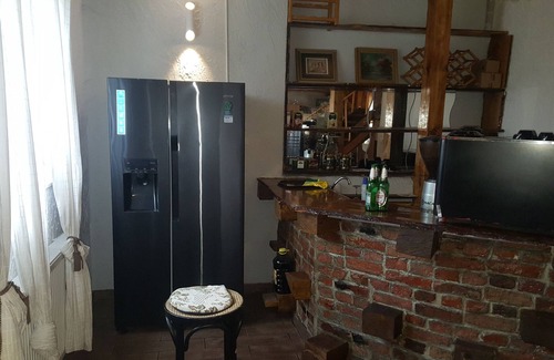 Novi Zagreb Villa | Relaxirati u4000m2 citava familija s kucnim ljubimcima.Uzivati u grad Zagreb,.